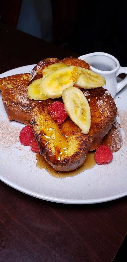 City Bar & Grille | restaurant | 395 Chandler St, Worcester, MA 01602, USA | 5087524222 OR +1 508-752-4222