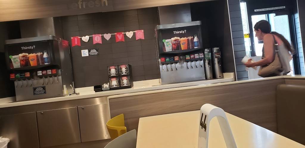 McDonalds | cafe | 3207 W Indian School, Phoenix, AZ 85017, USA | 6022341458 OR +1 602-234-1458