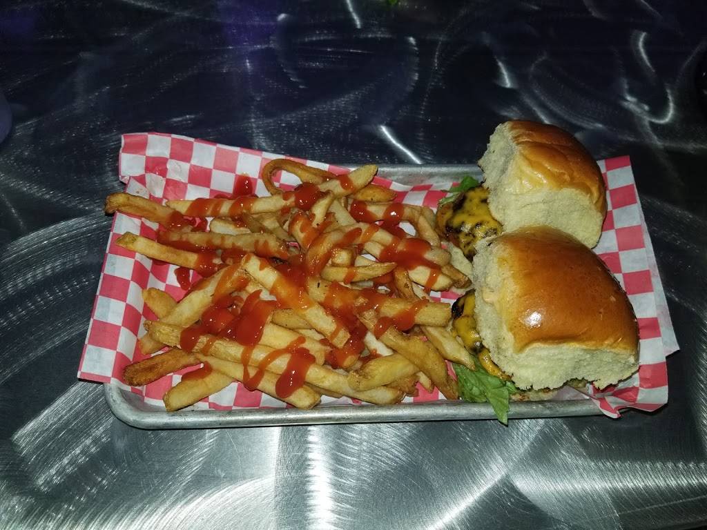 Hamburger Marys St Louis | restaurant | 400 Washington Ave, St. Louis, MO 63102, USA | 3148334000 OR +1 314-833-4000