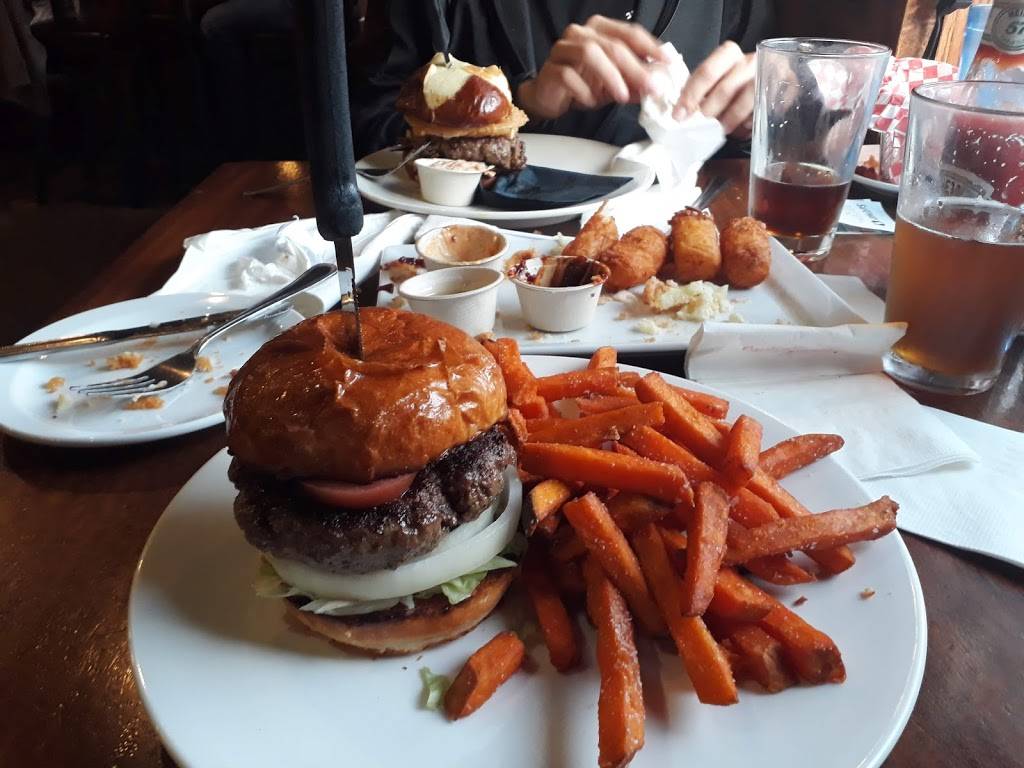 Dirty Oscars Annex | restaurant | 2309 6th Ave, Tacoma, WA 98403, USA | 2535720588 OR +1 253-572-0588