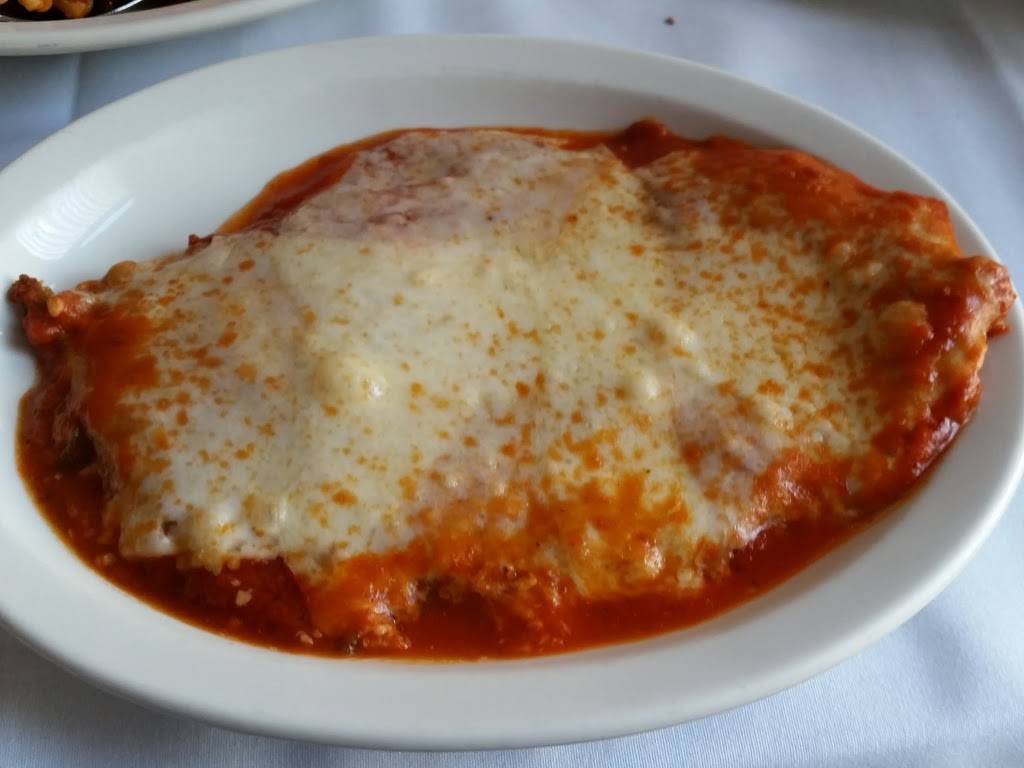 Ficaras | restaurant | 577 Franklin Ave, Hartford, CT 06114, USA | 8602963238 OR +1 860-296-3238