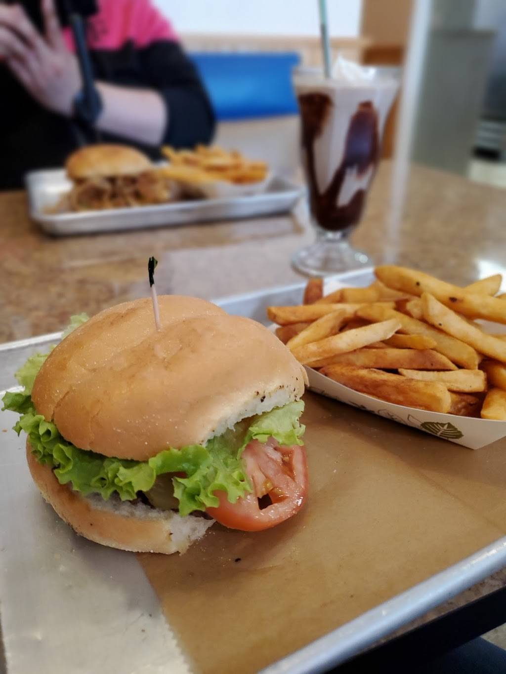 Als Hamburger | restaurant | 131 S Washington St, Green Bay, WI 54301, USA | 9204375114 OR +1 920-437-5114