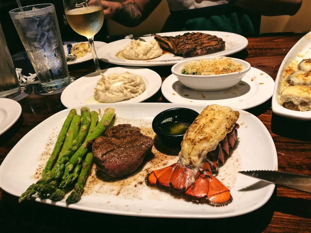 LongHorn Steakhouse | meal takeaway | 4401 Roosevelt Blvd, Jacksonville, FL 32210, USA | 9043885520 OR +1 904-388-5520