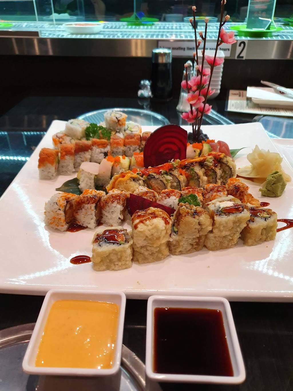 Mikado sushi & hot pot | restaurant | 8371 International Dr Ste #60, Orlando, FL 32819, USA | 4077306595 OR +1 407-730-6595