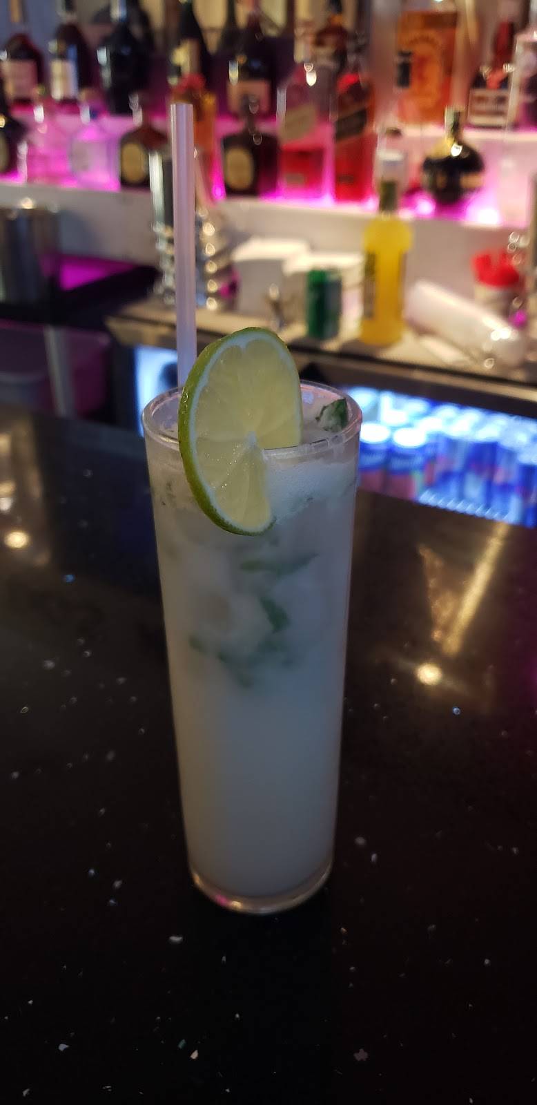 Dos Mares Lounge and Restaurant | restaurant | 25 Sherman Ave, New York, NY 10040, USA | 6463703070 OR +1 646-370-3070