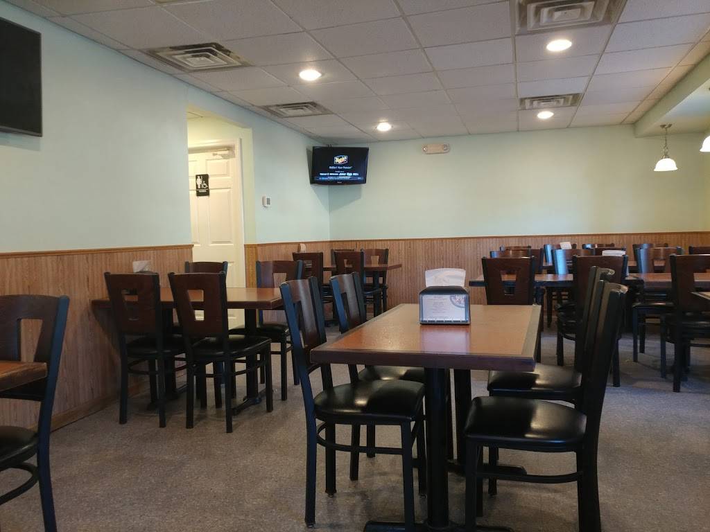 Vincenzos Pizza | restaurant | 5909 Big Tree Rd, Lakeville, NY 14480, USA | 5853462030 OR +1 585-346-2030