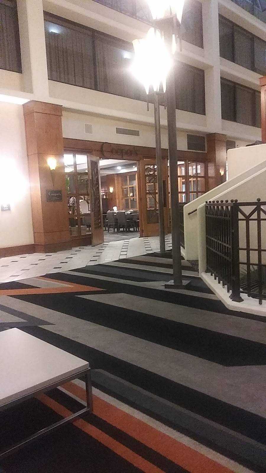 Coopers Resturant | restaurant | Hilton Knoxville Airport, Louisville, TN 37777, USA | 8659704300 OR +1 865-970-4300