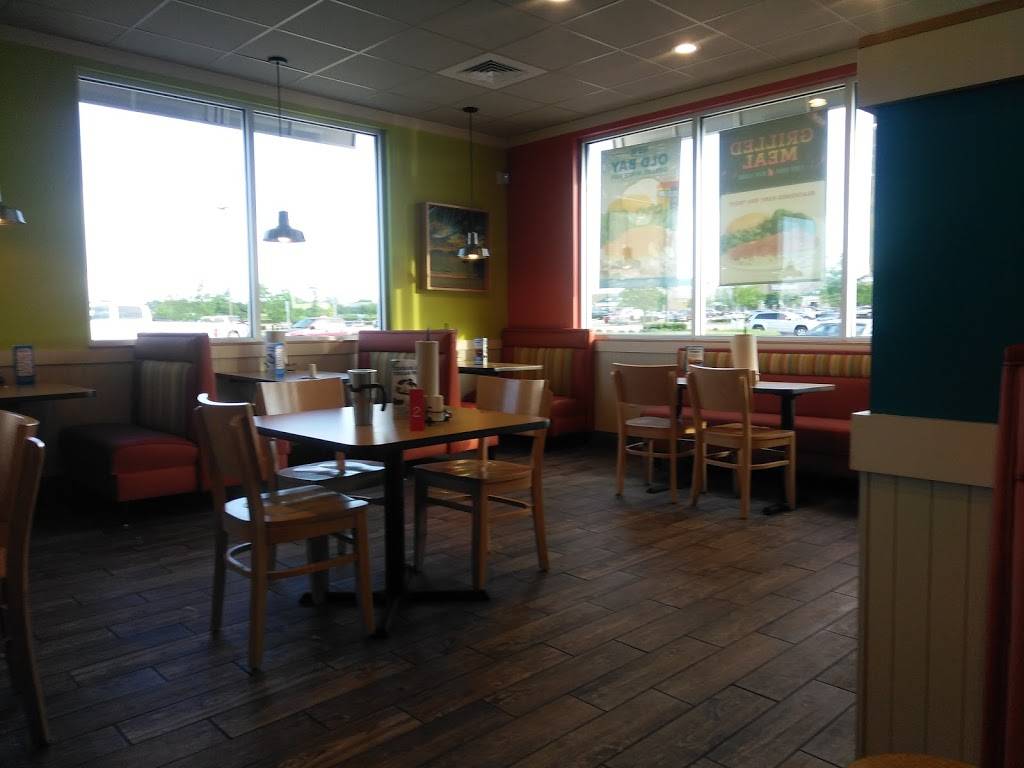 Captain Ds | restaurant | 10640 Chantilly Pkwy, Montgomery, AL 36117, USA | 3342399684 OR +1 334-239-9684