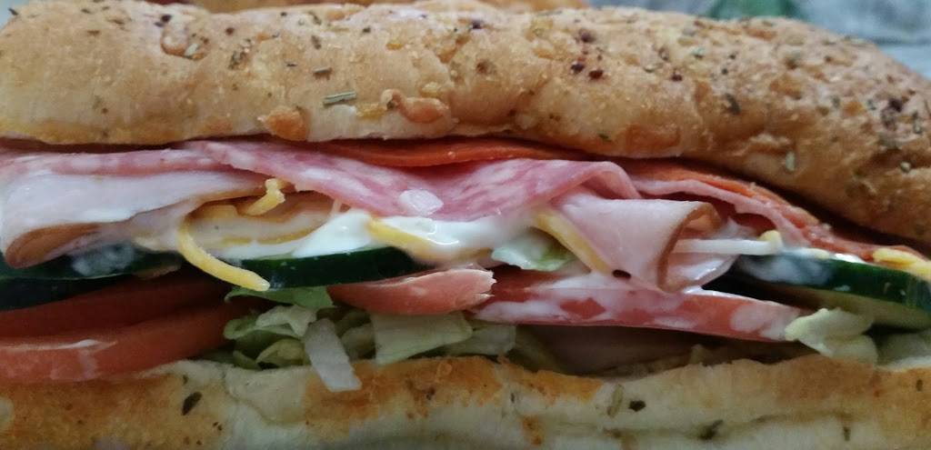 Subway Restaurants | restaurant | 8263 SW Wilsonville Rd suite b, Wilsonville, OR 97070, USA | 5036827729 OR +1 503-682-7729