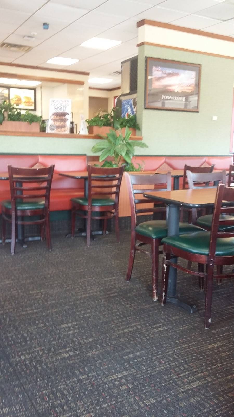 Arbys | restaurant | 615 W Main St, Benton, IL 62812, USA | 6184358183 OR +1 618-435-8183