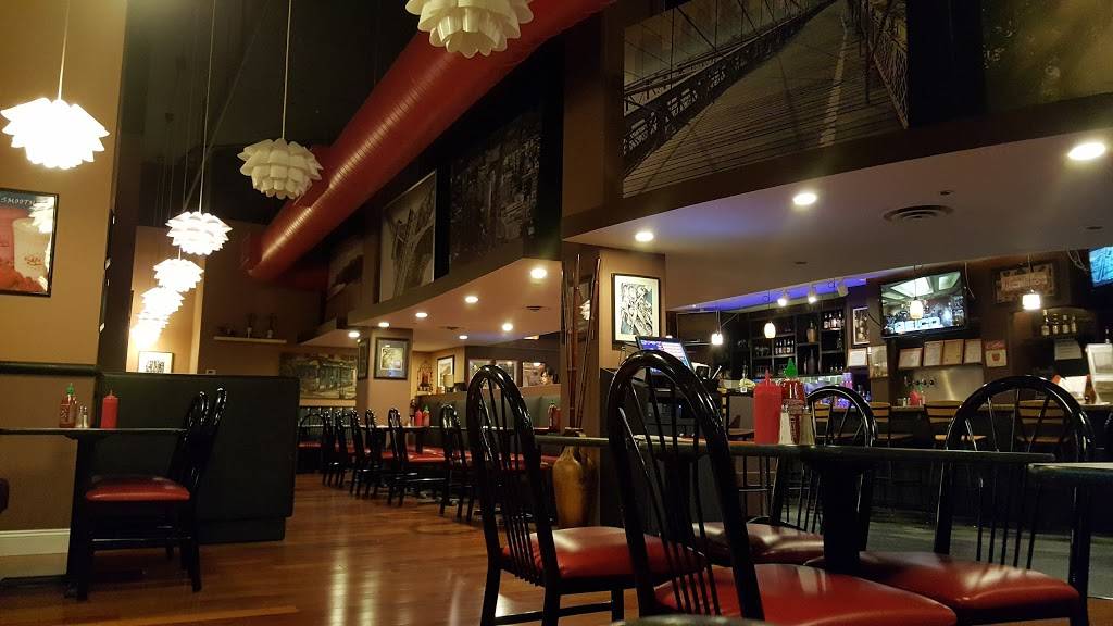 Pho Deluxe | restaurant | 2300 Clarendon Blvd, Arlington, VA 22201, USA | 5716392813 OR +1 571-639-2813