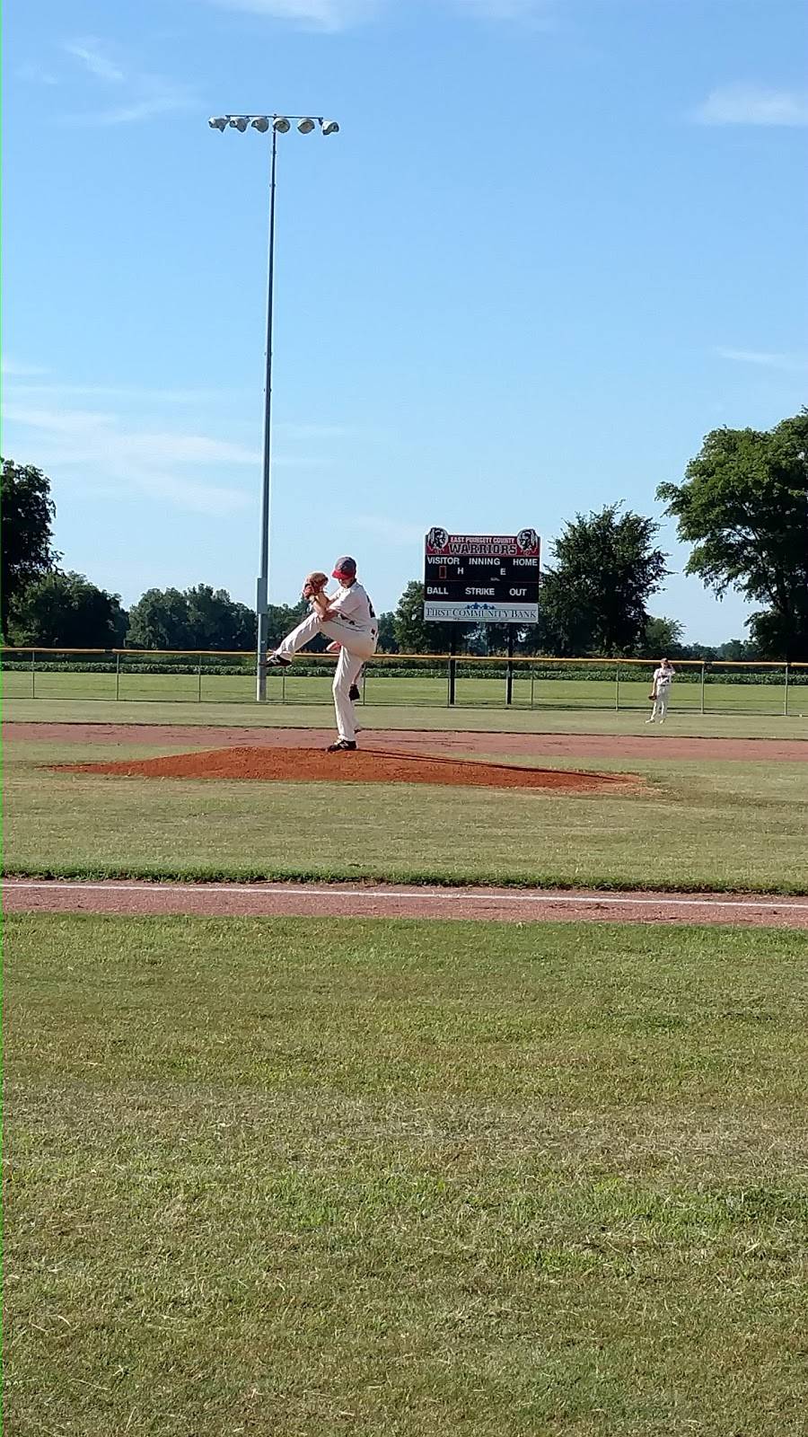 Pit Stop | restaurant | 101 W Broad St, Lepanto, AR 72354, USA | 8704752581 OR +1 870-475-2581