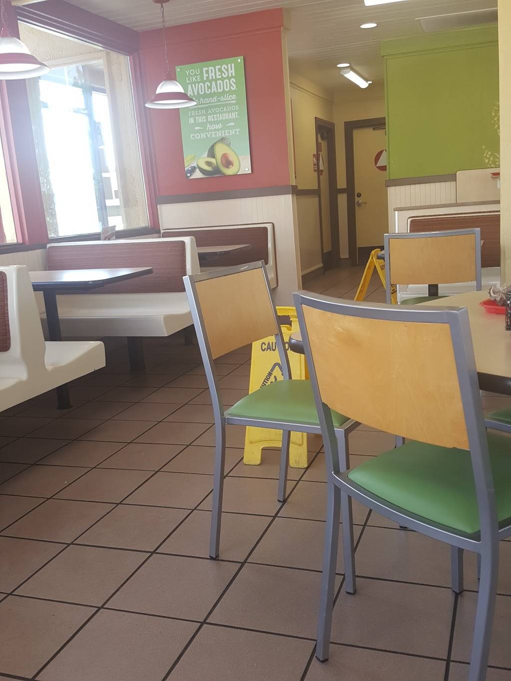 Del Taco | meal takeaway | 14301 Clark Ave, Bellflower, CA 90706, USA | 5629203464 OR +1 562-920-3464