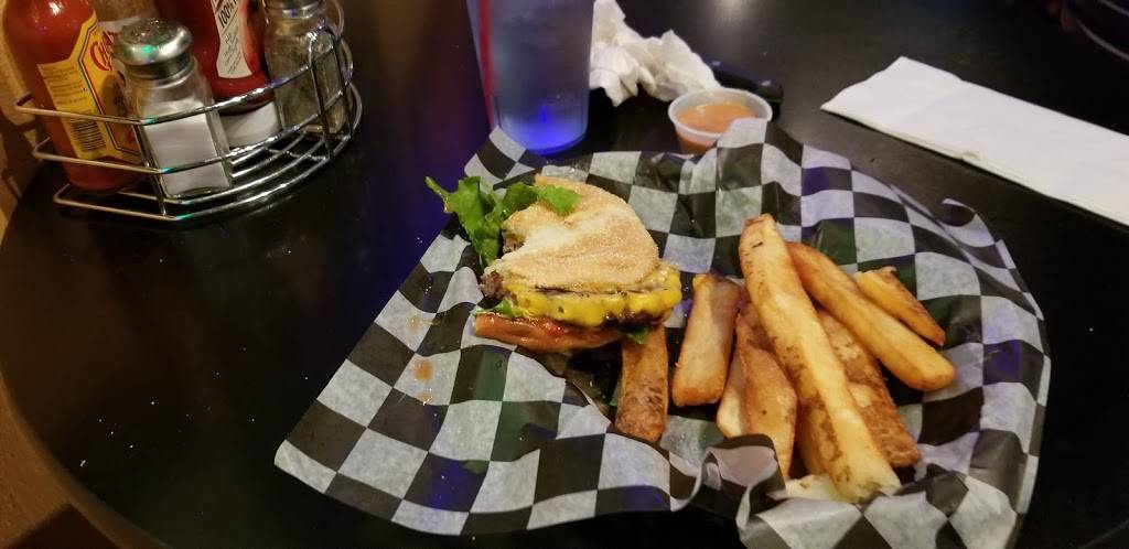 Arena Sports Bar & Grill | restaurant | 174 S Main St, Independence, OR 97351, USA | 5038380054 OR +1 503-838-0054