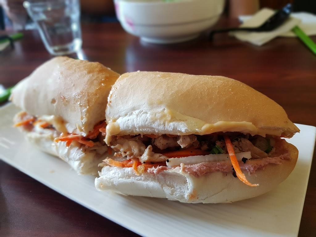 Chez Anh | restaurant | 435 Sunnyside Ave, Ottawa, ON K1S 0S6, Canada | 6138790466 OR +1 613-879-0466