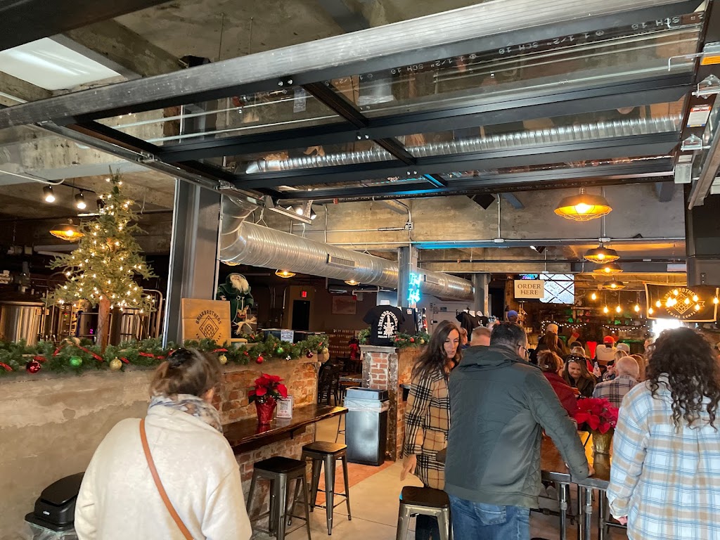 BriarBrothers Brewing Company | restaurant | 50 Elk St, Buffalo, NY 14210, USA | 7162170585 OR +1 716-217-0585