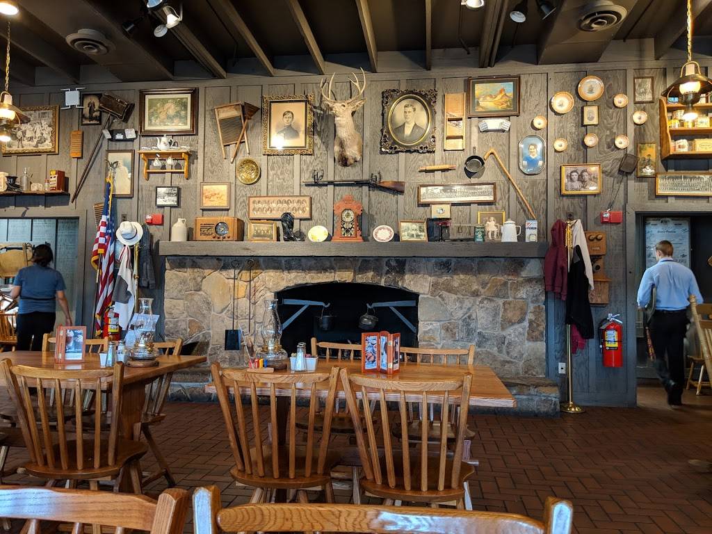 Cracker Barrel Old Country Store | restaurant | 1007 N Dobson Rd, Mesa, AZ 85201, USA | 4806684780 OR +1 480-668-4780