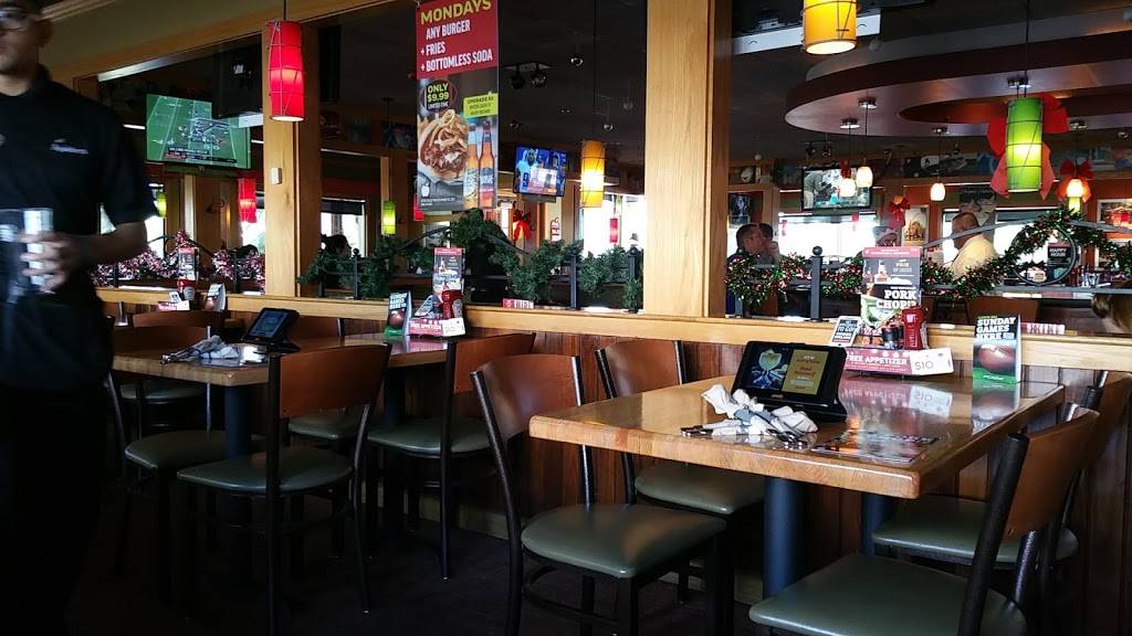Applebees Grill + Bar | restaurant | 1021 N Milliken Ave, Ontario, CA 91764, USA | 9094846003 OR +1 909-484-6003