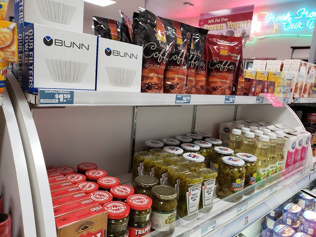 Braums Ice Cream & Burger Restaurant | restaurant | 2202 E Gore Blvd, Lawton, OK 73501, USA | 5803570485 OR +1 580-357-0485