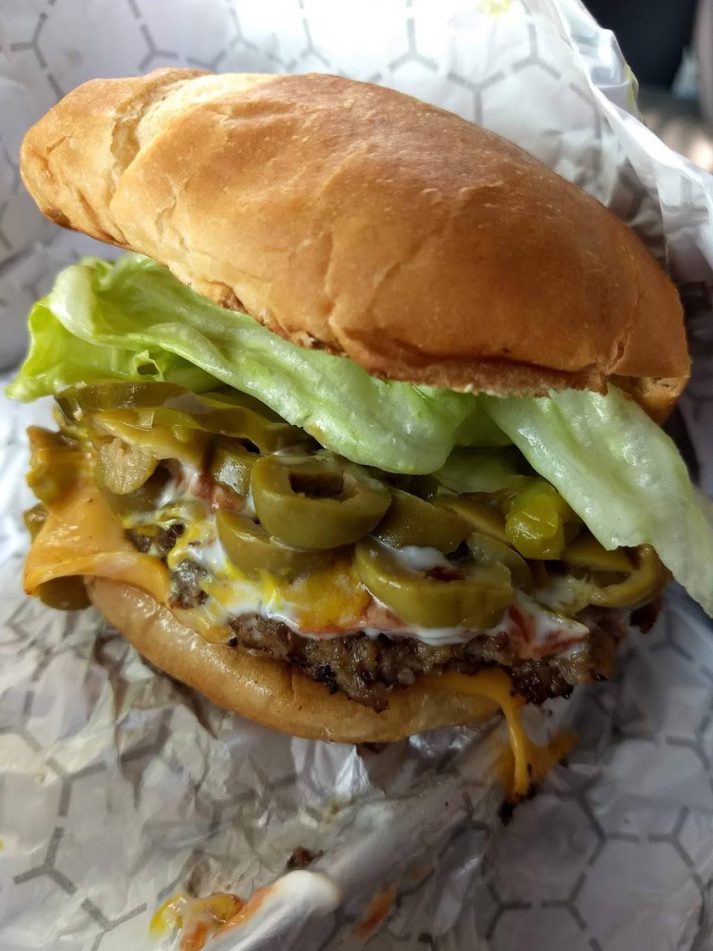 Halo Burger (Birch Run) | restaurant | 9130 Birch Run Rd, Birch Run, MI 48415, USA | 9896245441 OR +1 989-624-5441