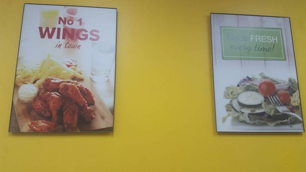 American Deli | restaurant | 5700 University Pointe Blvd #101, Charlotte, NC 28262, USA | 7045488045 OR +1 704-548-8045