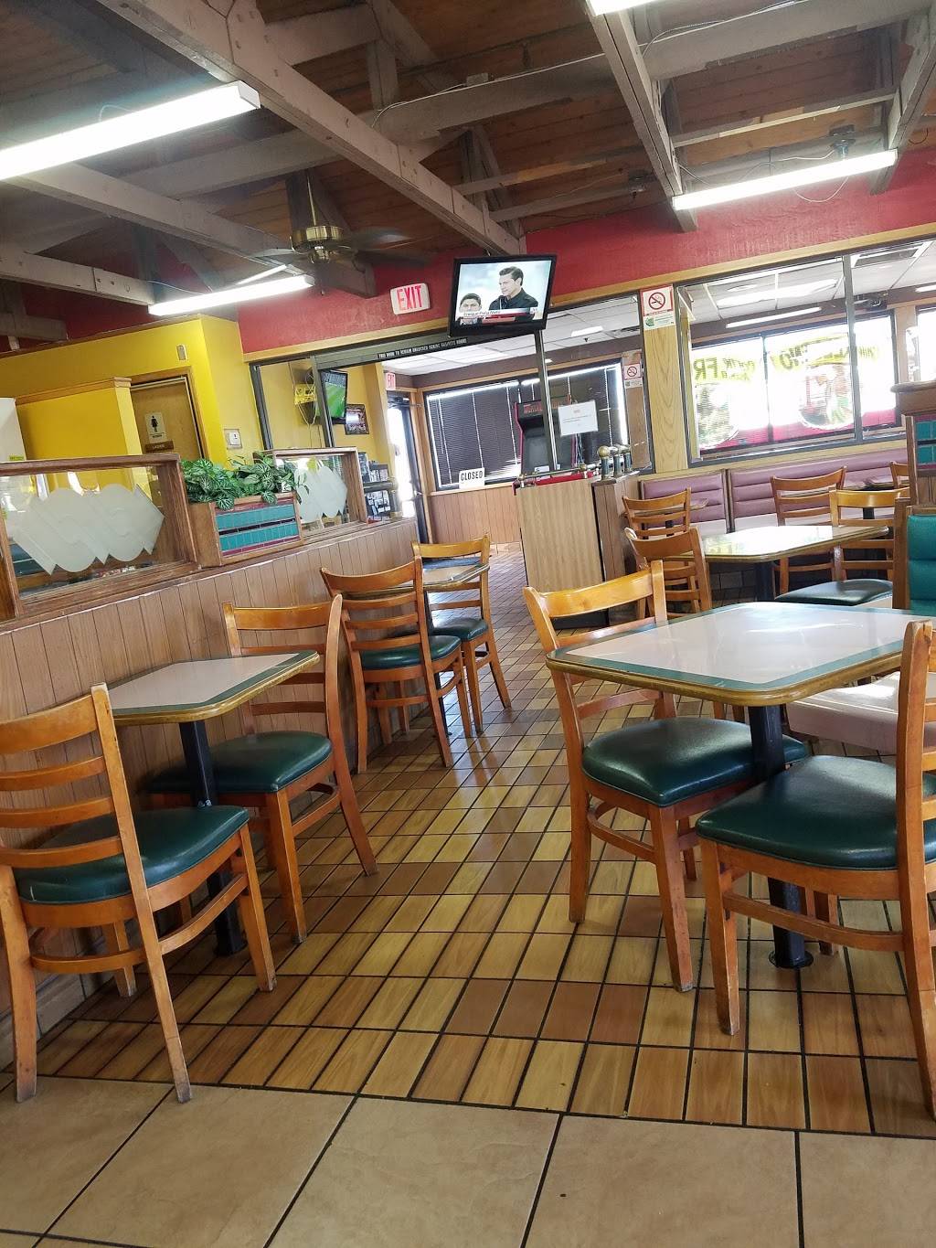 El Grullo Restaurant | restaurant | 1110 E Main St, Mesa, AZ 85203, USA | 4808349557 OR +1 480-834-9557