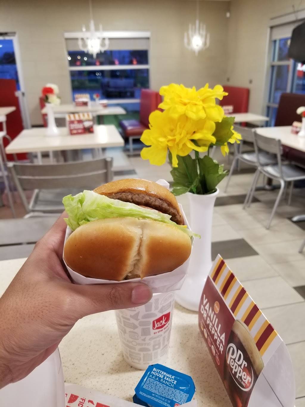 Jack in the Box | restaurant | 5415 S Rice Ave, Houston, TX 77081, USA | 7136677803 OR +1 713-667-7803