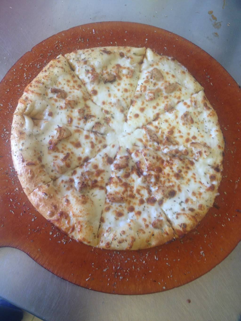 Milano Pizza Hallsville | restaurant | 324 W Main St, Hallsville, TX 75650, USA | 9036682901 OR +1 903-668-2901