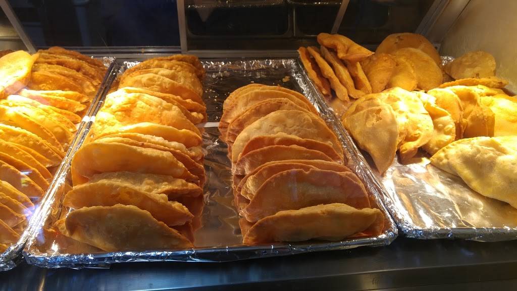 Prieto Empanadas | restaurant | 202 Humboldt Ave, Dorchester, MA 02121, USA | 6174273331 OR +1 617-427-3331