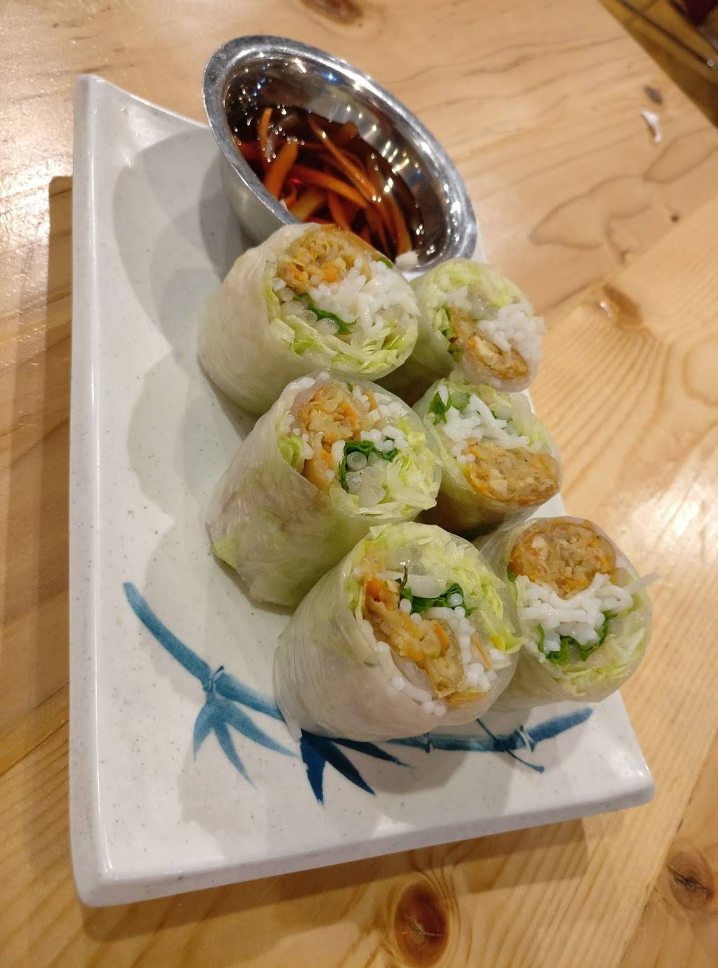 Miss Saigon Restaurant | restaurant | 1129 W Argyle St, Chicago, IL 60640, USA | 7736815700 OR +1 773-681-5700