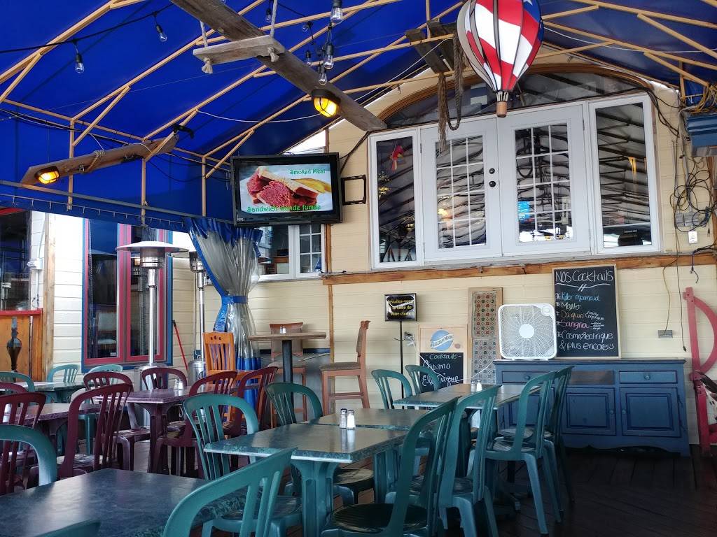 Restobord le pirate restaurant/traiteur | restaurant | 1067 Rue Jacques-Cartier, Gatineau, QC J8T 2W3, Canada | 8192435200 OR +1 819-243-5200