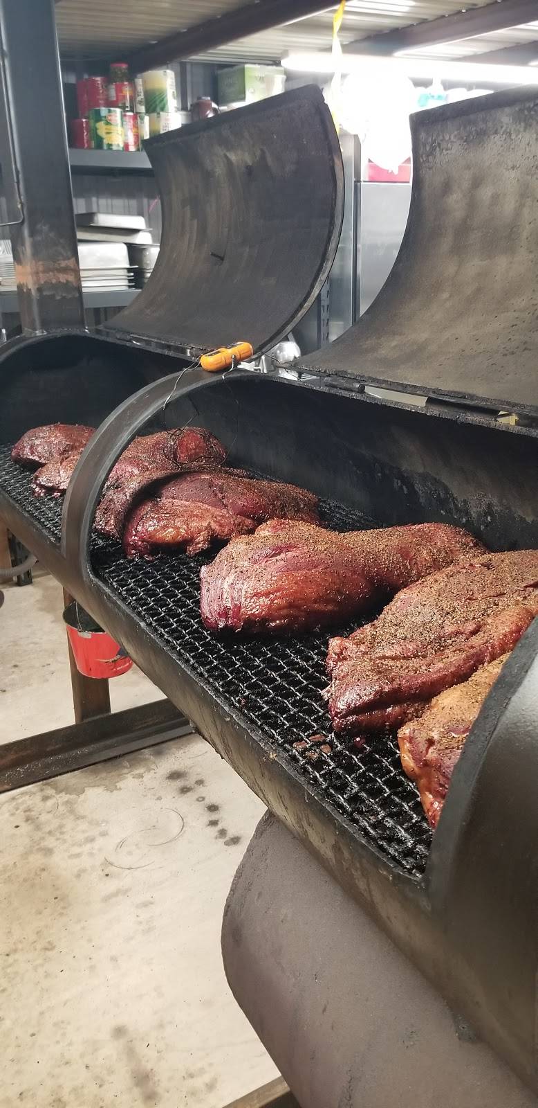 Rowdys Barbecue | restaurant | 19588 K St, Somerset, TX 78069, USA | 8307164007 OR +1 830-716-4007