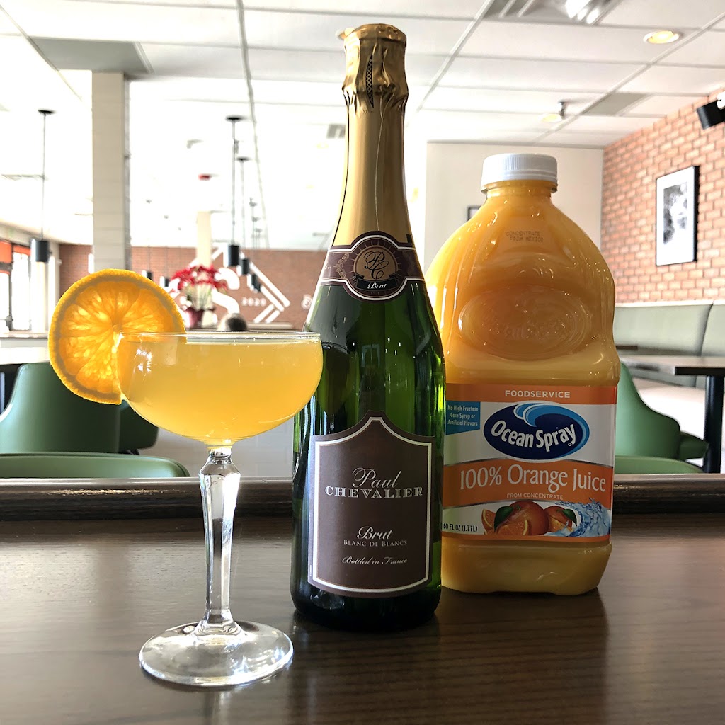 The S-Turn Food & Drinks | restaurant | 13701 W Jewell Ave #103, Lakewood, CO 80228, USA | 7202773905 OR +1 720-277-3905