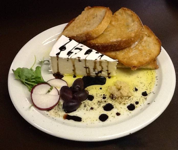 Chez Lin & Rays Restaurant | restaurant | 2270 Lakeshore Rd, Essex, NY 12936, USA | 5189634024 OR +1 518-963-4024