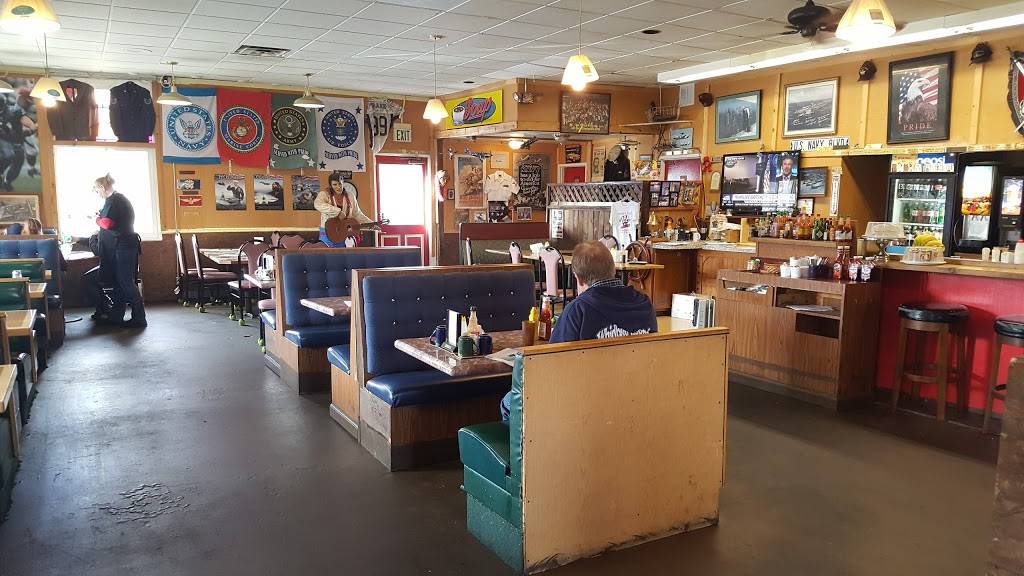 Franks Place Family Dining | restaurant | 32945 WA-20, Oak Harbor, WA 98277, USA | 3606755850 OR +1 360-675-5850