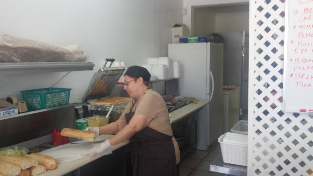 Perera Cuban Cafe | restaurant | 5772 54th Ave N, Kenneth City, FL 33709, USA | 7275412037 OR +1 727-541-2037