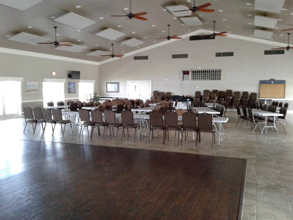 Riverside Bar & Grill | restaurant | 2035 Pier Dr, Ruskin, FL 33570, USA | 8134194904 OR +1 813-419-4904