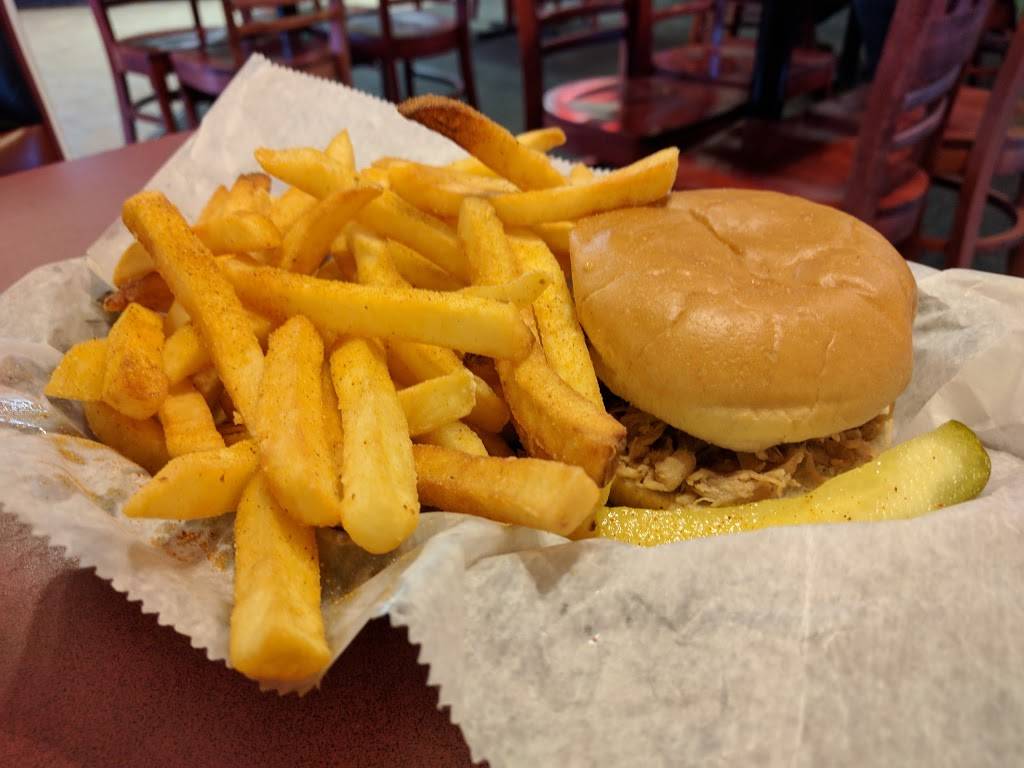 Braedens BBQ & Catering | restaurant | 823 N Eastman Rd, Kingsport, TN 37664, USA | 4233780500 OR +1 423-378-0500