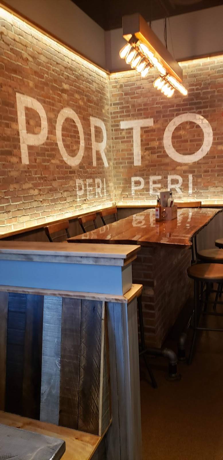 Portos Peri Peri | restaurant | 69-A US-41 Suite 300, Schererville, IN 46375, USA | 2195959700 OR +1 219-595-9700