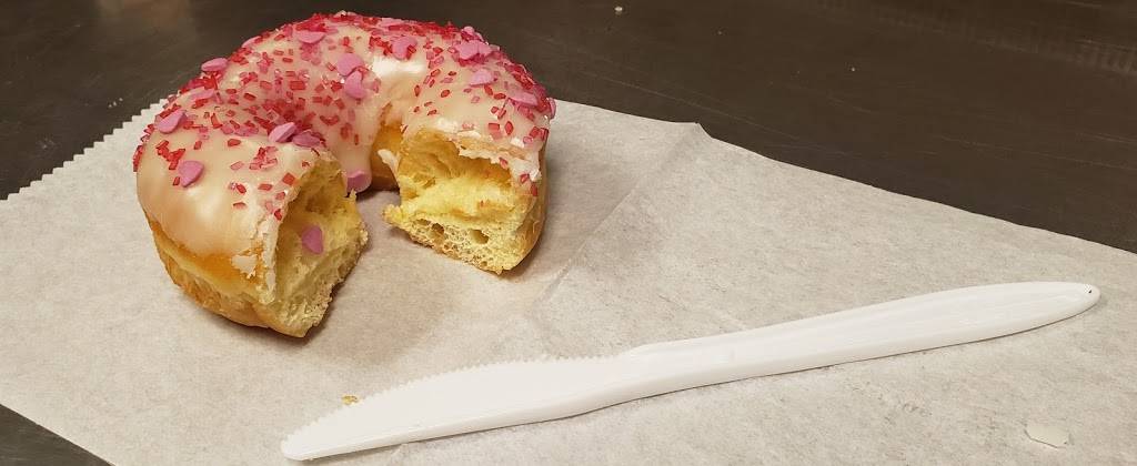 Dunkin Donuts | cafe | 2808 N Western Ave, Chicago, IL 60618, USA | 7736979181 OR +1 773-697-9181