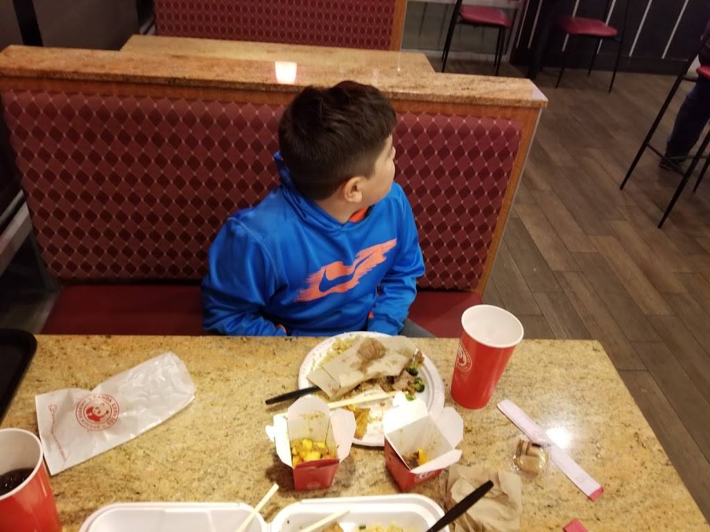 Panda Express | restaurant | 2760 N Maize Rd, Wichita, KS 67205, USA | 3167224649 OR +1 316-722-4649