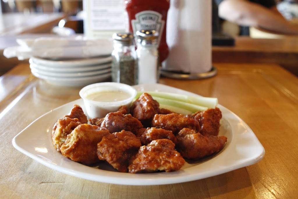 Blvd Bar & Grille | restaurant | 433 Mendota Rd E, West St Paul, MN 55118, USA | 6514507736 OR +1 651-450-7736