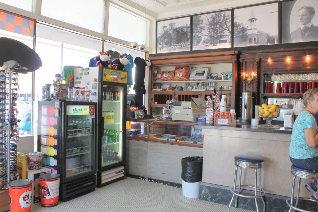 Toomers Drugs | restaurant | 100 N College St, Auburn, AL 36830, USA | 3348873488 OR +1 334-887-3488