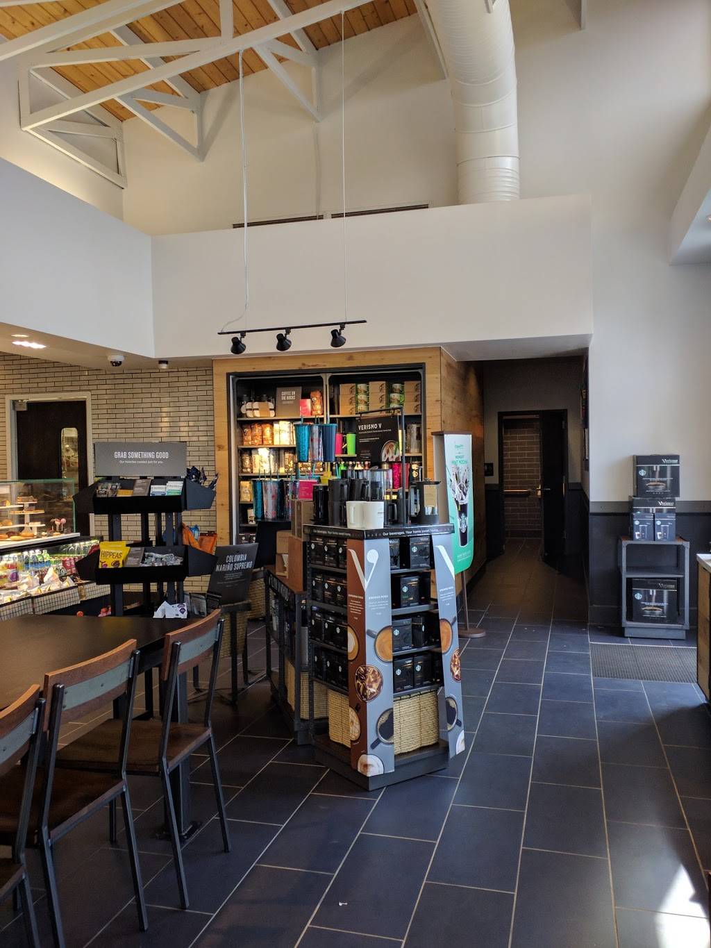 Starbucks | cafe | 646 Winfield Dunn Pkwy, Sevierville, TN 37876, USA | 8654292650 OR +1 865-429-2650