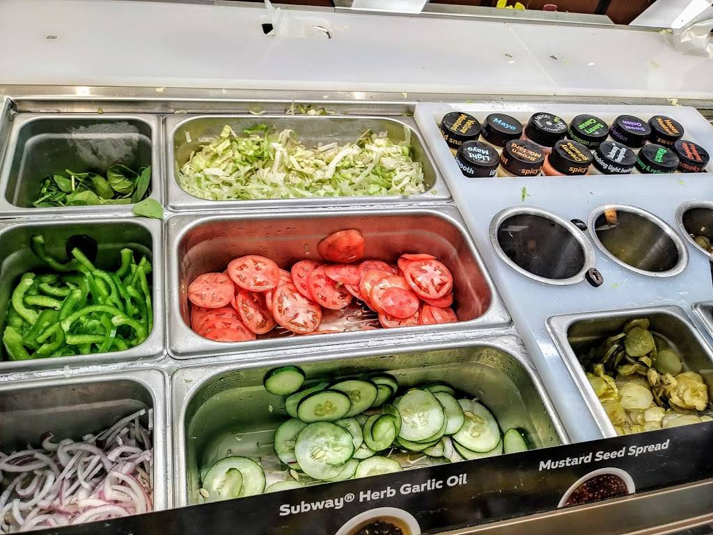Subway | restaurant | 9900 Universal Blvd, Orlando, FL 32819, USA | 4079651323 OR +1 407-965-1323