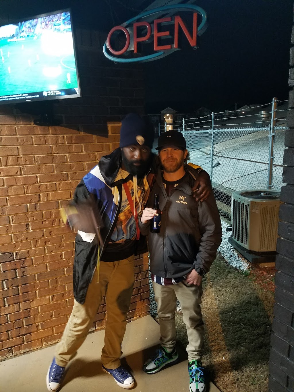 The Coliseum Billiards and Sports Bar | restaurant | 528 Haywood Rd, Greenville, SC 29607, USA | 8642883353 OR +1 864-288-3353