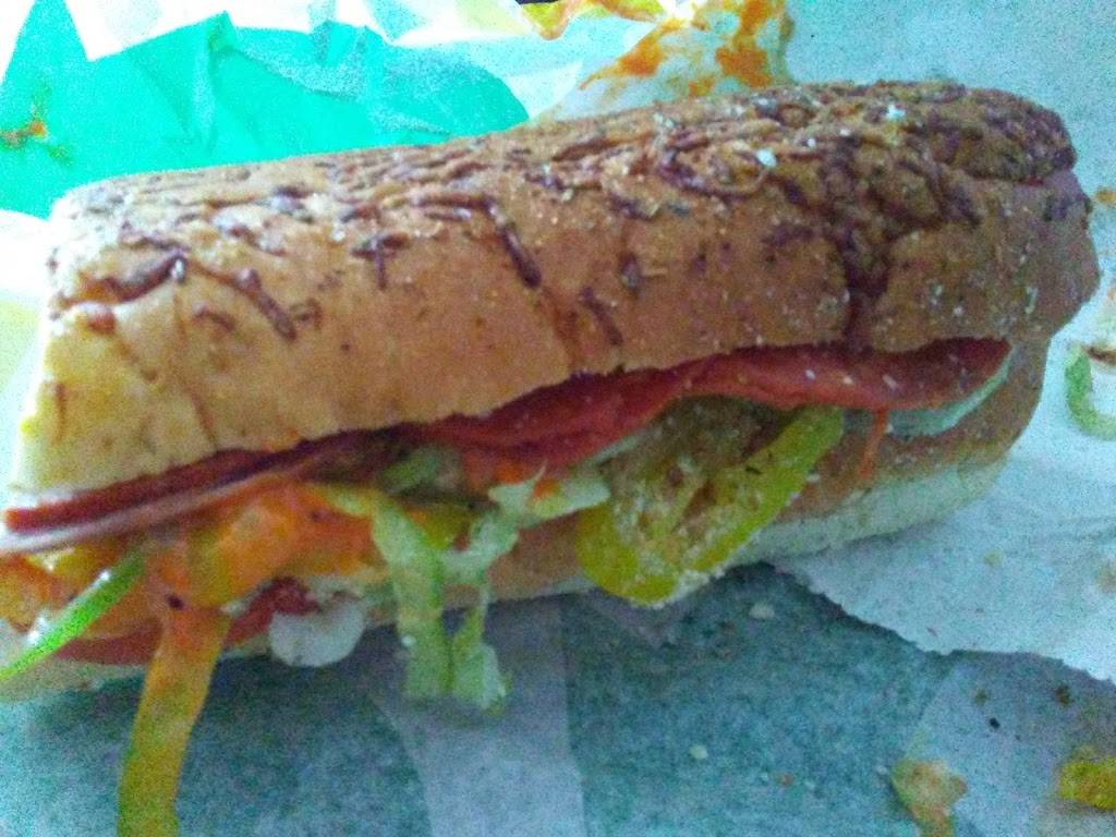 Subway | restaurant | 5469 New Cut Rd, Louisville, KY 40214, USA | 5023681195 OR +1 502-368-1195