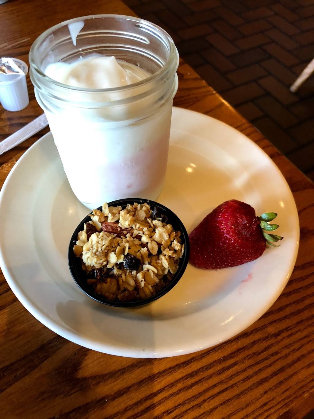 Cracker Barrel Old Country Store | restaurant | 231 Gulf Fwy S, League City, TX 77573, USA | 2813321174 OR +1 281-332-1174