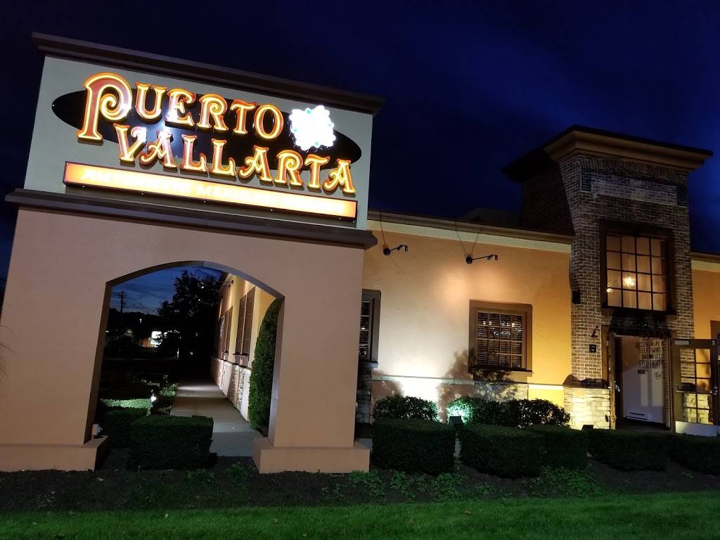 Puerto Vallarta | restaurant | 98 Newtown Rd, Danbury, CT 06810, USA | 2038269884 OR +1 203-826-9884