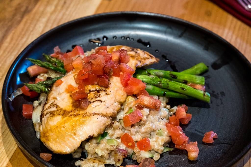 Mtuccis Twenty-Five | restaurant | 4939 Pan American Fwy, Albuquerque, NM 87109, USA | 5055542660 OR +1 505-554-2660